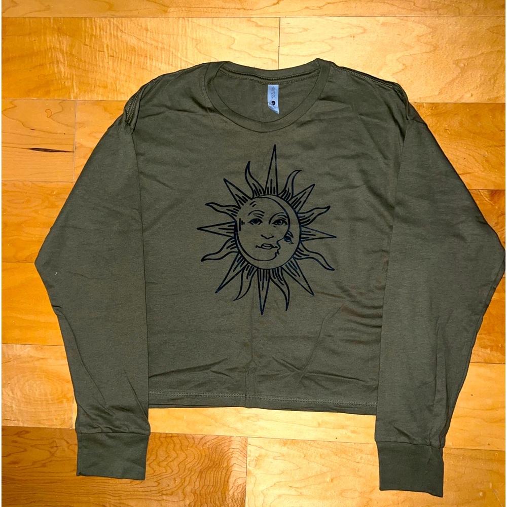 Large Next Level Apparel Sun/Moon Cropped Long Sleeve T-shirt